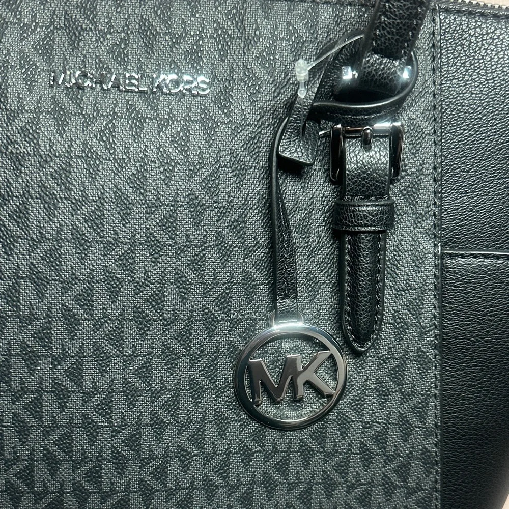 NWT Michael Kors Black Tote Bag - Picture 2 of 8
